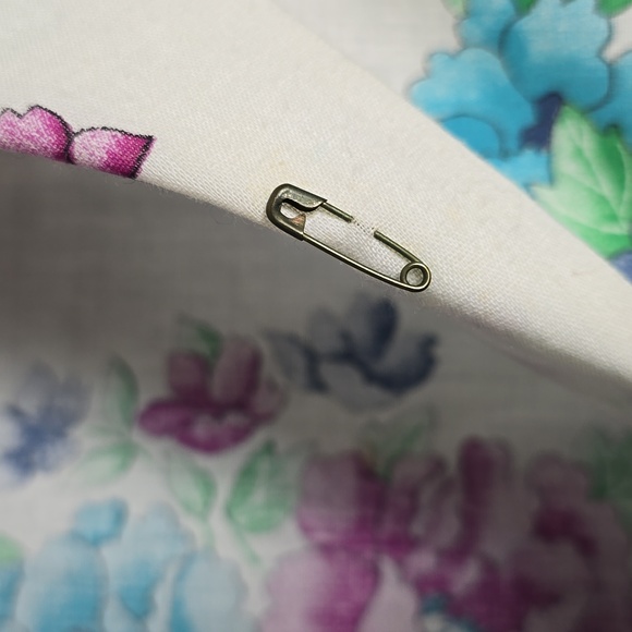 Vintage 1970's JCPenneys Fashions Cream Floral Button Short Sleeve Shirt - Picture 6 of 9